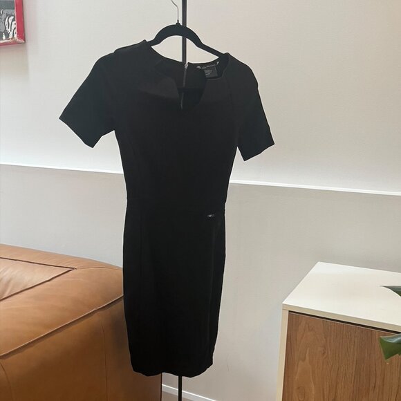 ARMANI EXCHANGE A|X – Short Sleeve V Neck Bodycon Dress – XS - Picture 2 of 5